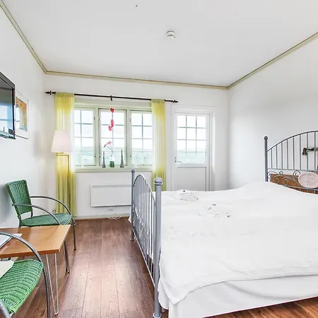 Væktarstua Hotel *